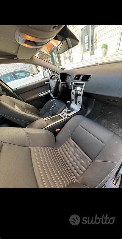 Usata Volvo V50 2012 Bianco Station wagon