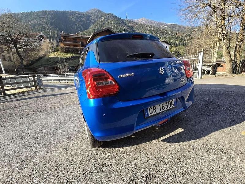 Usata Suzuki Swift 83 CV (61 kW) 2023 Blu/azzurro Utilitaria