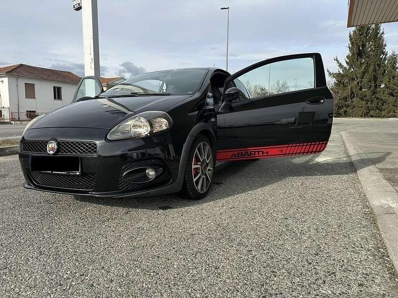 Usata Abarth Grande Punto 155 CV (114 kW) 2009 Nero Utilitaria