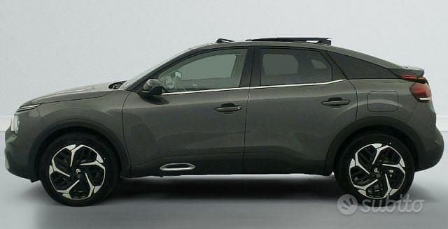 Usata Citroën C4 PureTech 131 CV (96 kW) 2024 Verde SUV