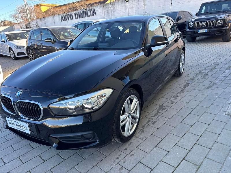 Usata BMW 116 109 CV (80 kW) 2017 Nero Utilitaria