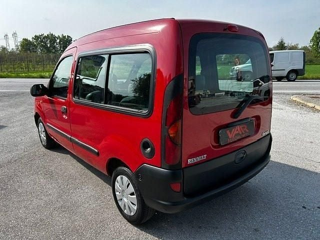 Usata Renault Kangoo 58 CV (42 kW) 1999 Rosso Monovolume