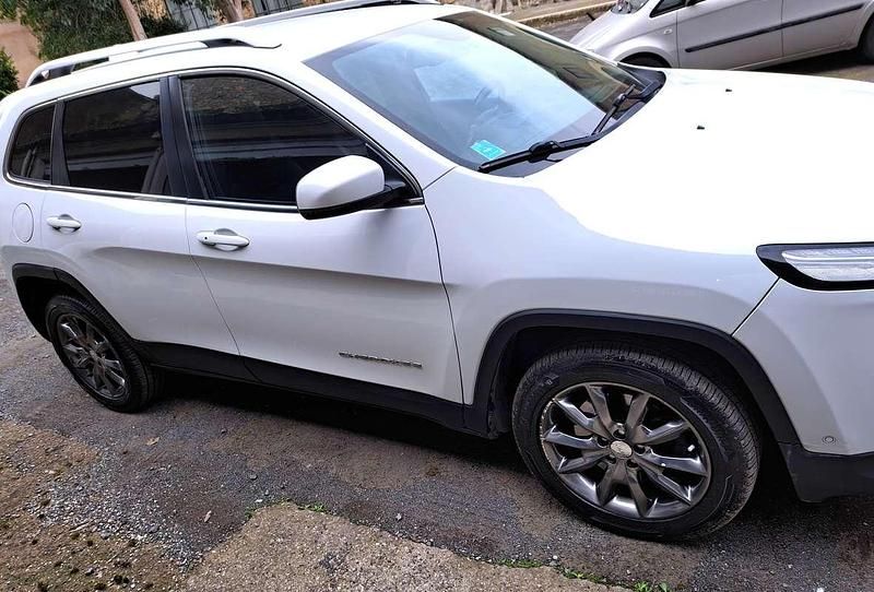 Usata Jeep Cherokee Limited 200 CV (147 kW) 2015 Bianco SUV