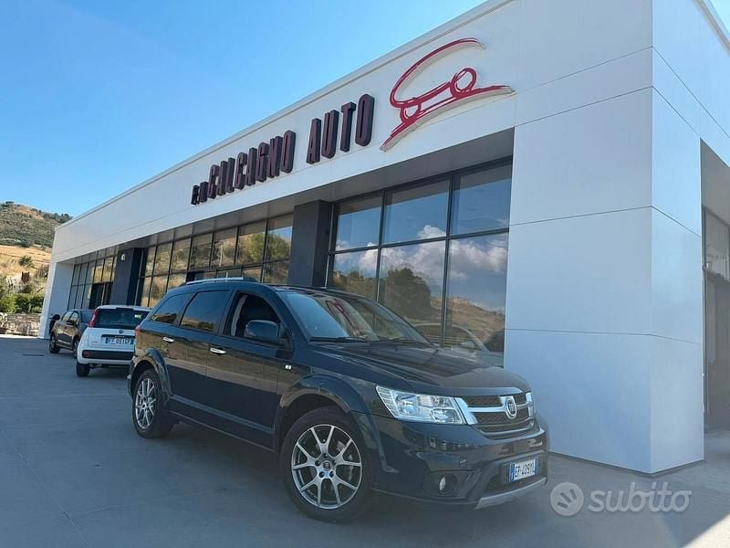 Usata Fiat Freemont Lounge 170 CV (125 kW) 2013 Blu SUV