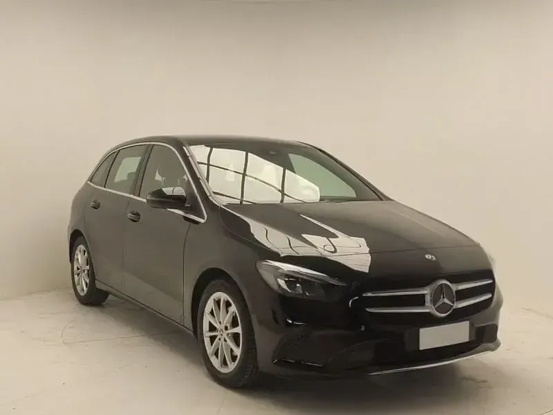 Usata Mercedes B180 Executive 116 CV (85 kW) 2019 Utilitaria