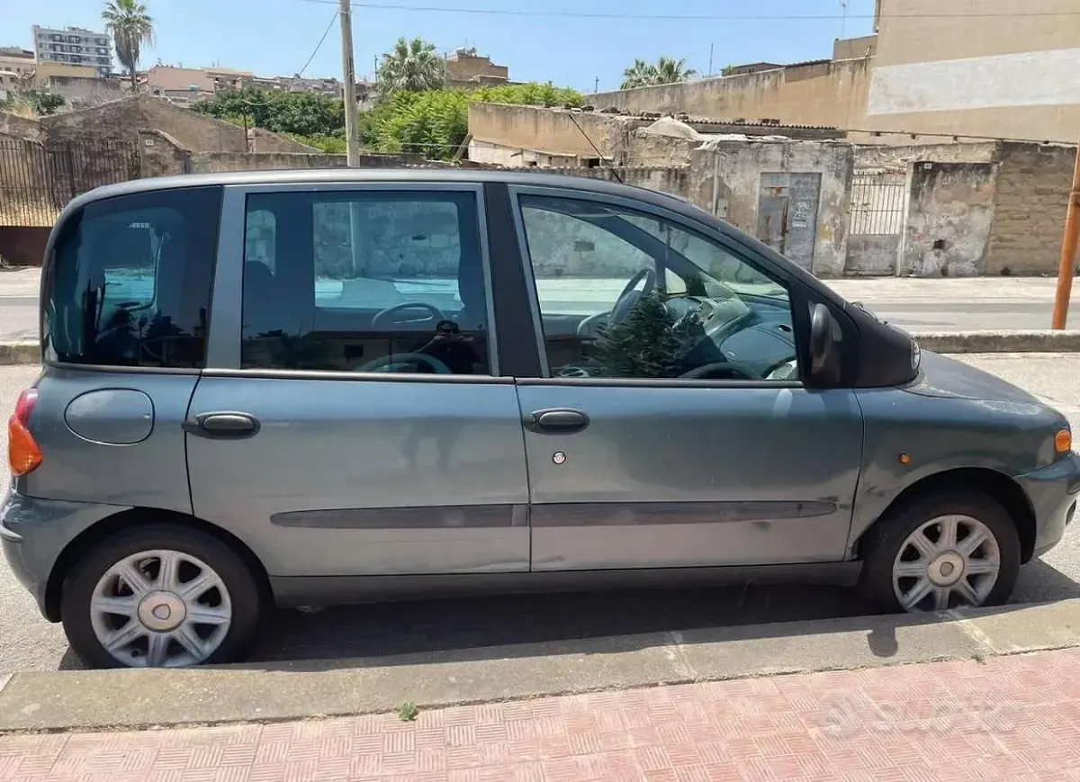 Usata Fiat Multipla 116 CV (85 kW) 2002 Monovolume