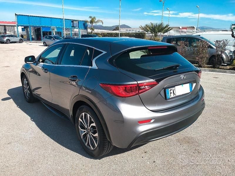 Usata Infiniti Q30 110 CV (80 kW) 2017 Grigio Berlina