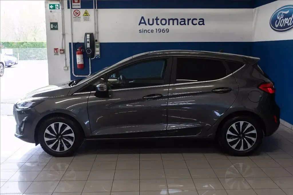 Usata Ford Fiesta Titanium 125 CV (91 kW) 2023 Grigio Utilitaria