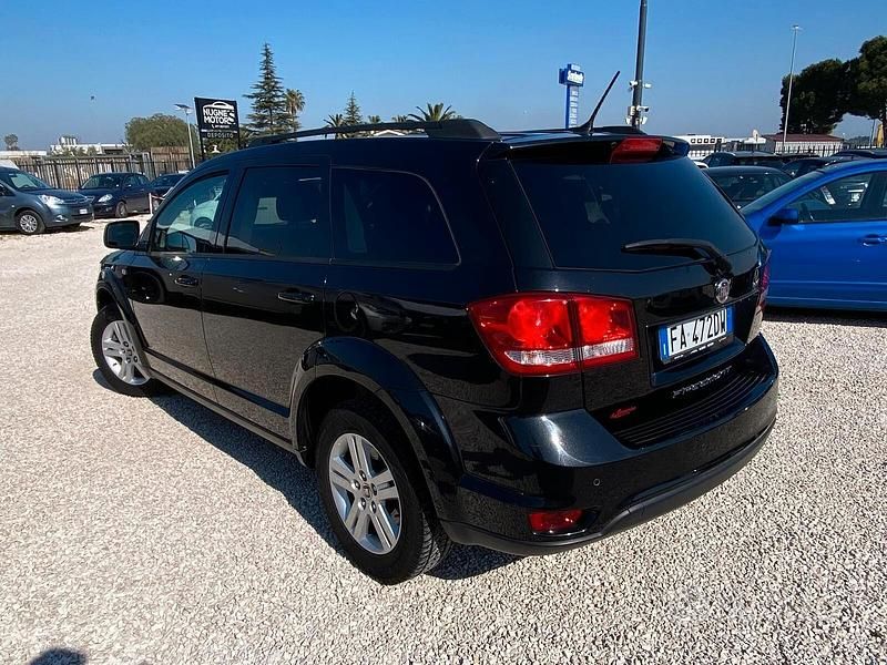 Usata Fiat Freemont Lounge 170 CV (125 kW) 2015 Nero SUV