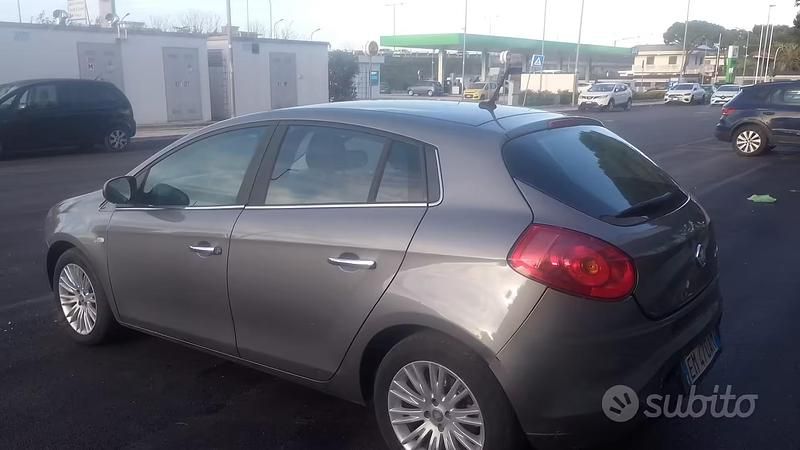 Usata Fiat Bravo Emotion 105 CV (77 kW) 2012 Grigio Utilitaria
