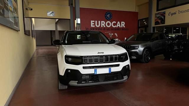 Usata Jeep Avenger Summit 100 CV (73 kW) 2025 Bianco SUV