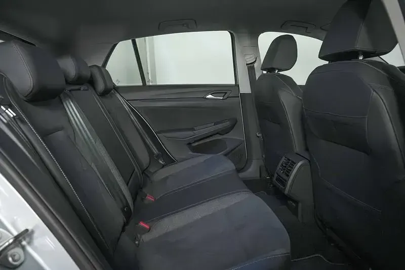 Usata VW Golf VIII Style 150 CV (110 kW) 2025 Grigio