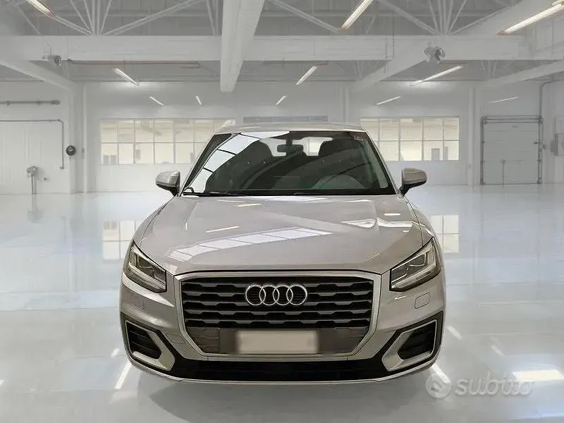 Usata Audi Q2 Admired 115 CV (84 kW) 2020 Grigio SUV