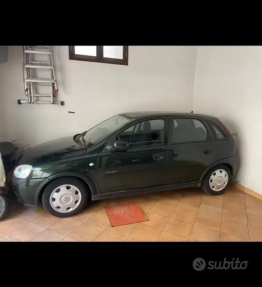 Usata Opel Corsa Comfort 75 CV (55 kW) 2002 Verde Utilitaria