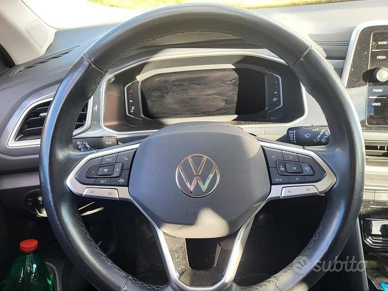Usata VW T-Roc 116 CV (85 kW) 2023 Bianco SUV