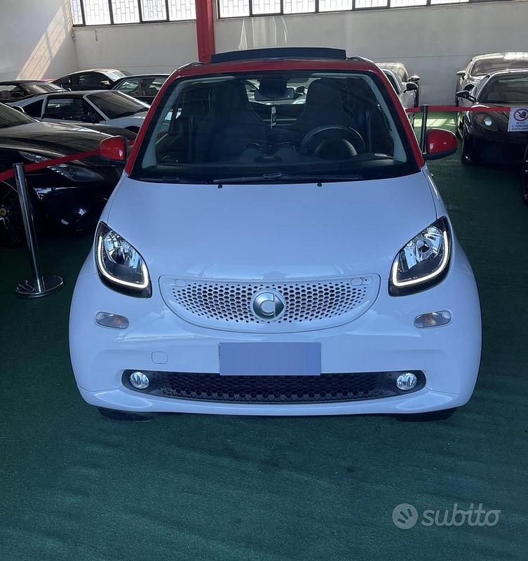 Usata Smart ForTwo Cabrio 61 CV (44 kW) 2017 Bianco Cabrio