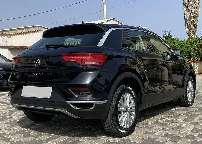 Usata VW T-Roc Business 116 CV (85 kW) 2021 Nero SUV