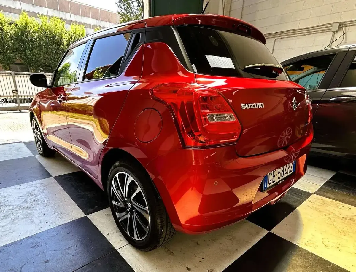 Usata Suzuki Ignis 83 CV (61 kW) 2021 Rosso cordoba SUV