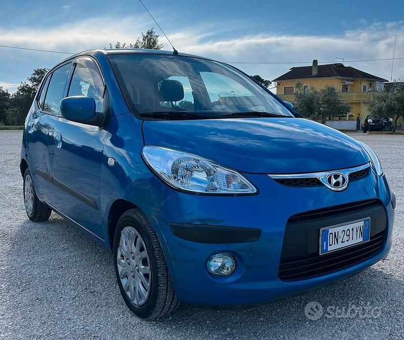 Usata Hyundai i10 Active 66 CV (48 kW) 2008 Blu Utilitaria