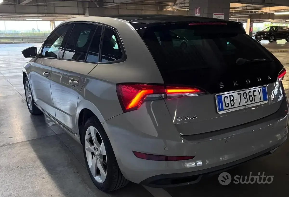 Usata Skoda Scala 90 CV (66 kW) 2020 Grigio Utilitaria