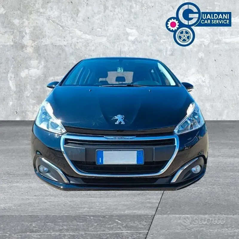 Usata Peugeot 208 Active 75 CV (55 kW) 2017 Other Utilitaria