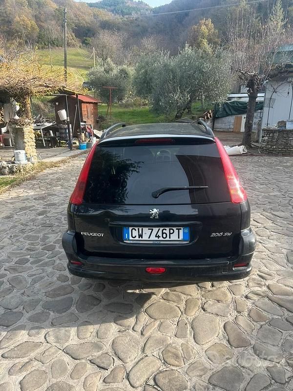 Usata Peugeot 206 60 CV (44 kW) 2005 Nero Station wagon