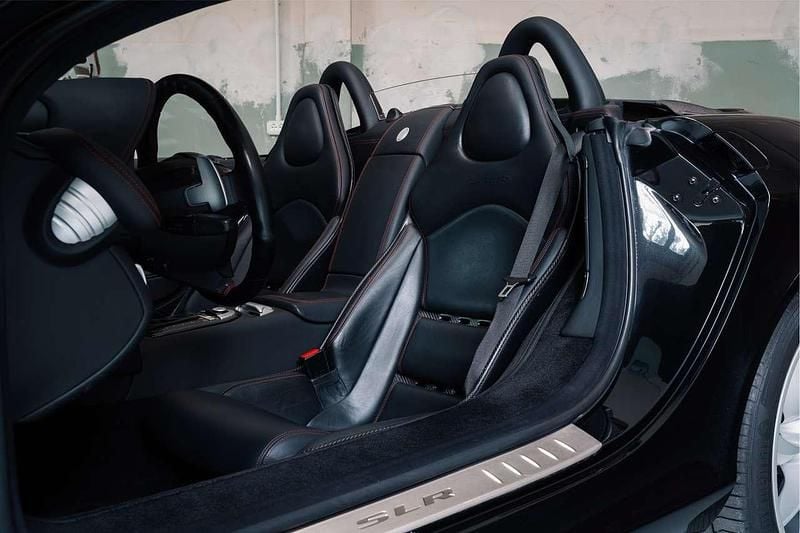 Usata Mercedes SLR McLaren 625 CV (459 kW) 2007 Crystal galaxite black Cabrio