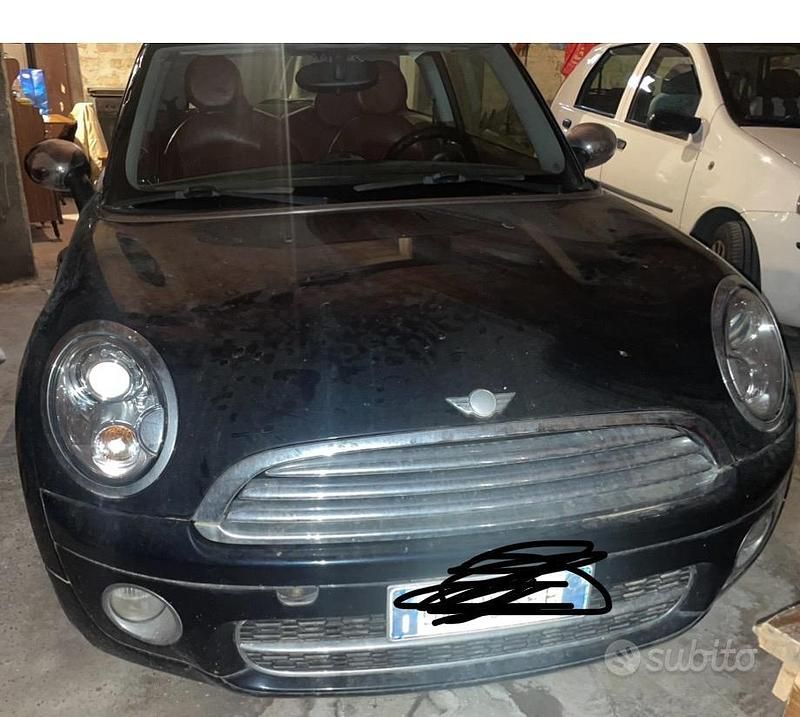 Usata Mini Cooper D 110 CV (80 kW) 2006 Nero Utilitaria