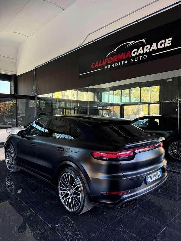 Usata 2023 Porsche Cayenne Coupe Platinum Edition Coupé | 79.900 € (Molto cara) - Immagine 1/4