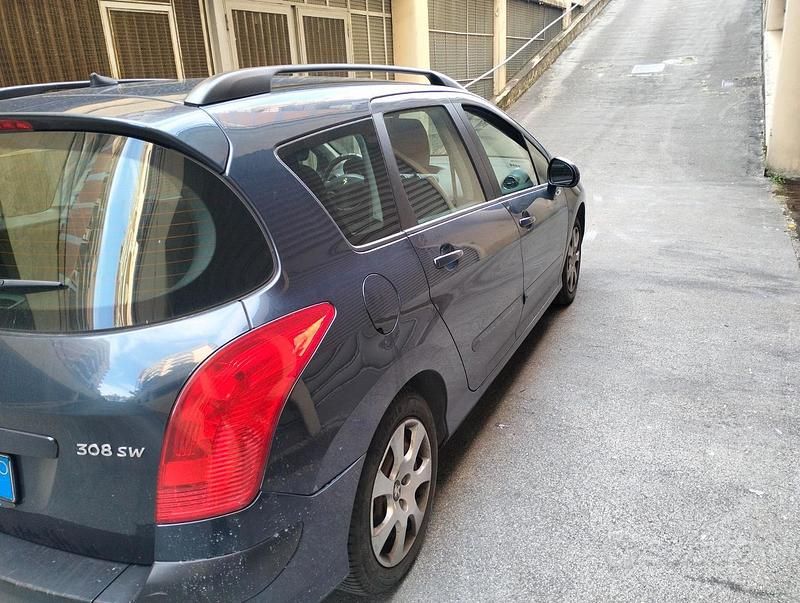 Usata Peugeot 308 SW 95 CV (69 kW) 2012 Station wagon