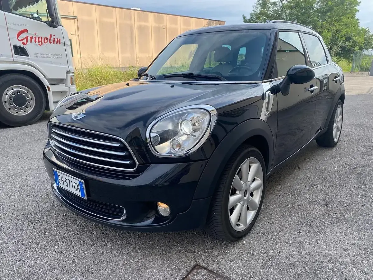 Usata Mini Cooper Countryman 90 CV (66 kW) 2011 Nero SUV