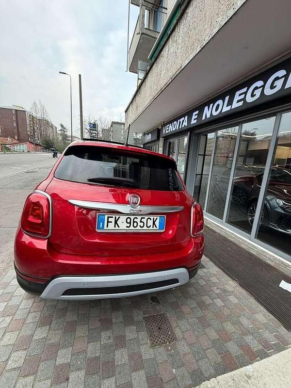 Usata Fiat 500 Cross Plus 140 CV (102 kW) 2017 Rosso Station wagon