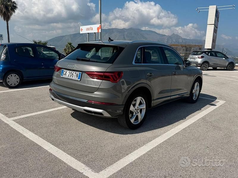 Usata Audi Q3 Advanced 150 CV (110 kW) 2022 Grigio SUV