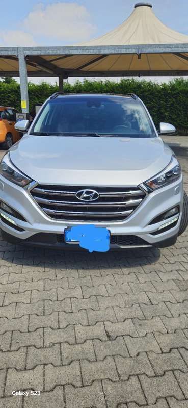 Usata Hyundai Tucson Xpossible 141 CV (103 kW) 2017 Grigio SUV