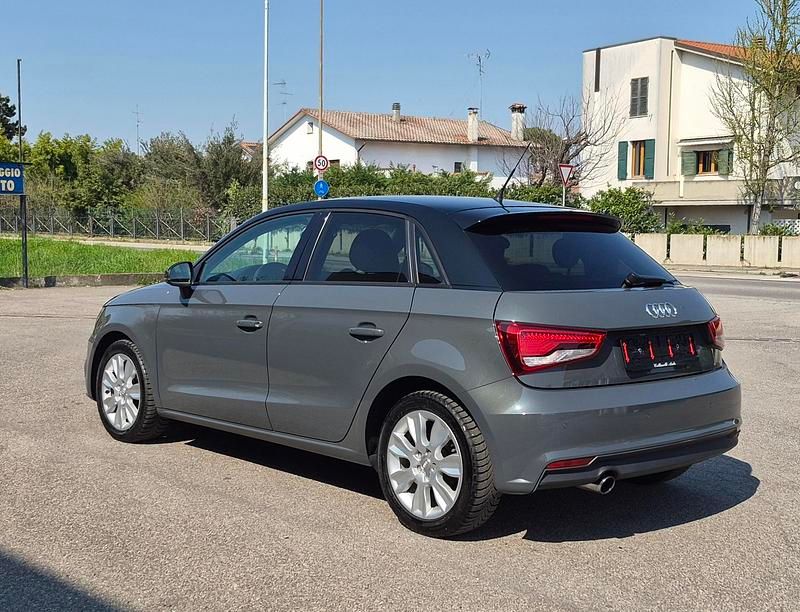 Occasion Audi A1 Sportback Design 82 ch (60 kW) 2018 Blanc Citadine