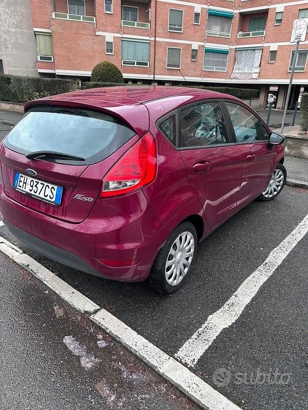 Usata Ford Fiesta 96 CV (70 kW) 2011 Utilitaria