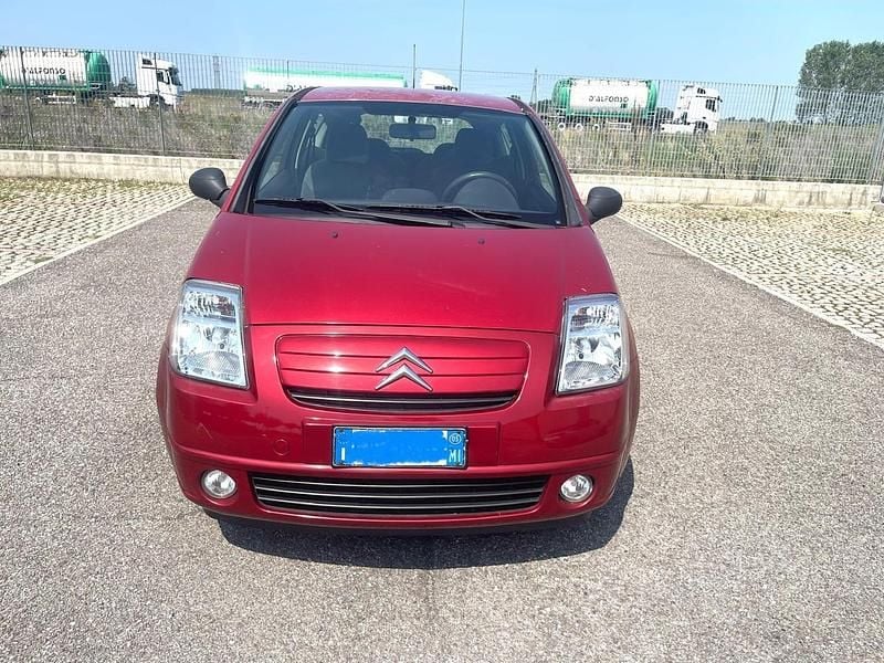 Usata Citroën C2 Exclusive 60 CV (44 kW) 2005 Rosso Utilitaria
