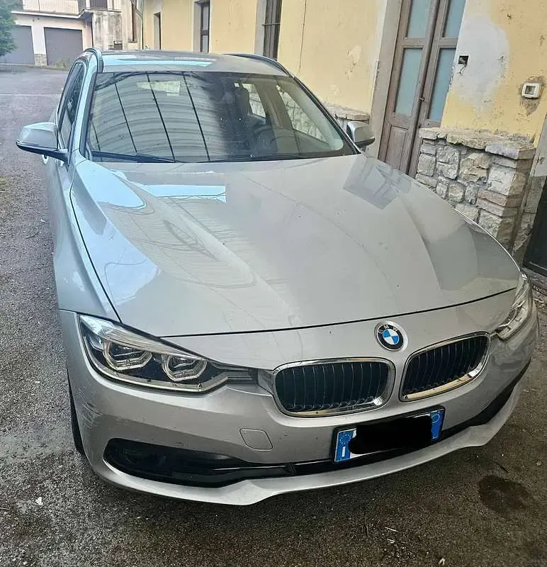 Usata BMW 320 Advantage 190 CV (139 kW) 2016 Argento Station wagon