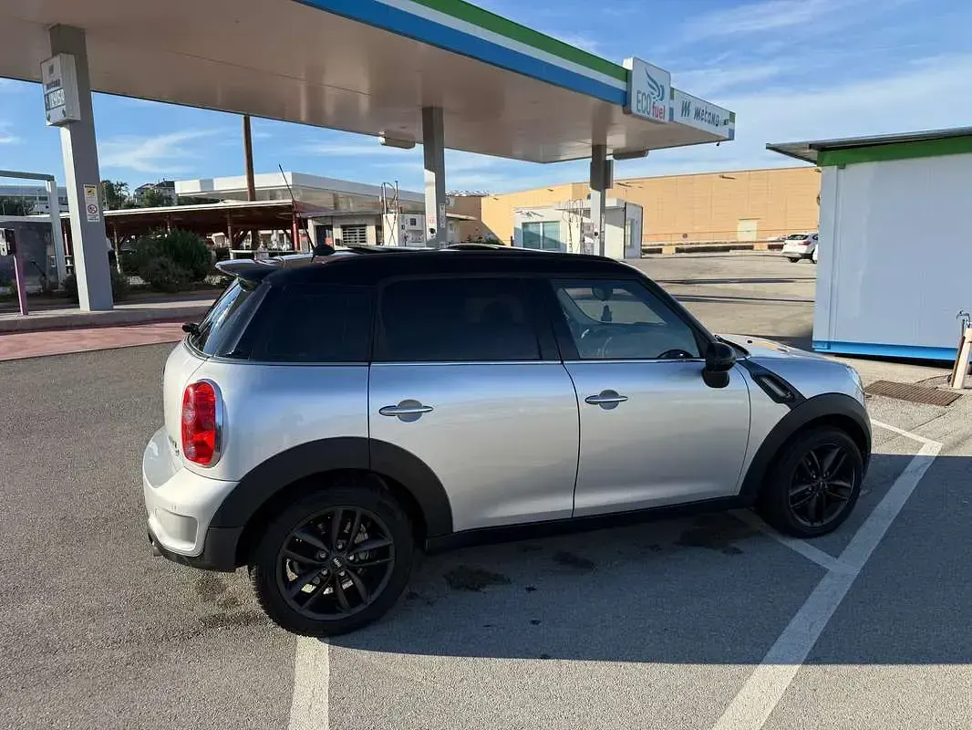 Usata Mini Cooper SD Countryman 143 CV (105 kW) 2012 Argento SUV