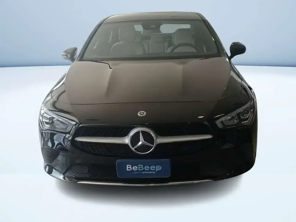 Usata Mercedes CLA180 116 CV (85 kW) 2023 Nero metallizzato Coupé