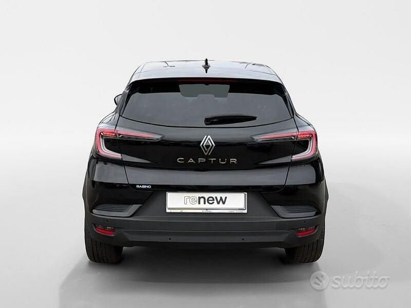 Usata Renault Captur Techno 160 CV (117 kW) 2025 Nero SUV