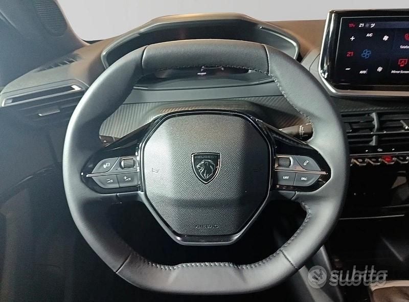 Usata Peugeot 2008 100 CV (73 kW) 2024 Grigio SUV