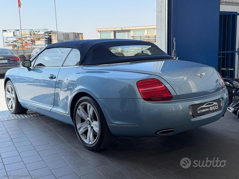 Usata Bentley Continental GT Convertible 559 CV (411 kW) 2007 Blu/azzurro Cabrio