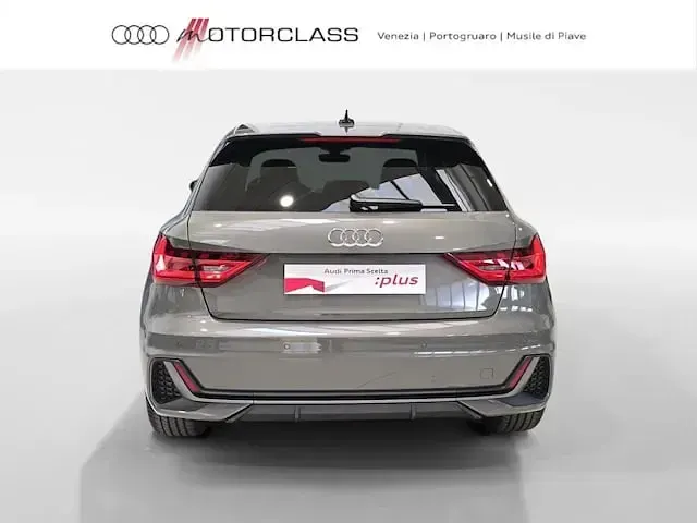 Usata Audi A1 Sportback S-Line 150 CV (110 kW) 2025 Grigio Utilitaria