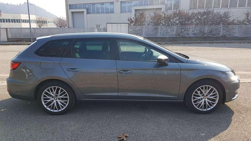 Usata Seat Leon ST Style 110 CV (80 kW) 2017 Grigio Station wagon