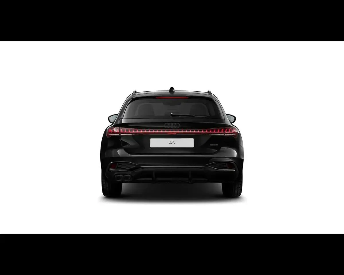 Nuova Audi A5 S-Line 204 CV (150 kW) 2026 Nero mito metallizzato Station wagon