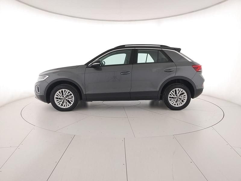 Usata VW T-Roc Life 115 CV (84 kW) 2025 Indium grey metallizzato nero SUV