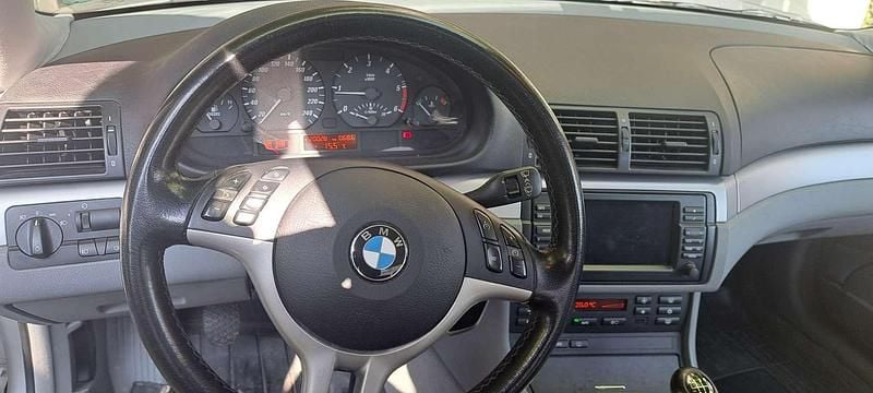 Usata BMW 320 197 CV (144 kW) 2006 Argento Coupé