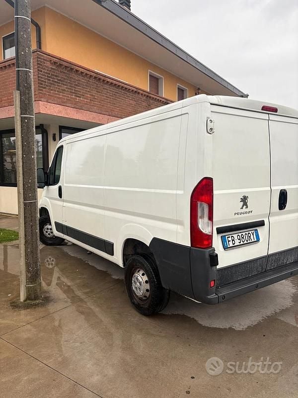 Usata Peugeot Boxer 130 CV (95 kW) 2016 Bianco Furgone