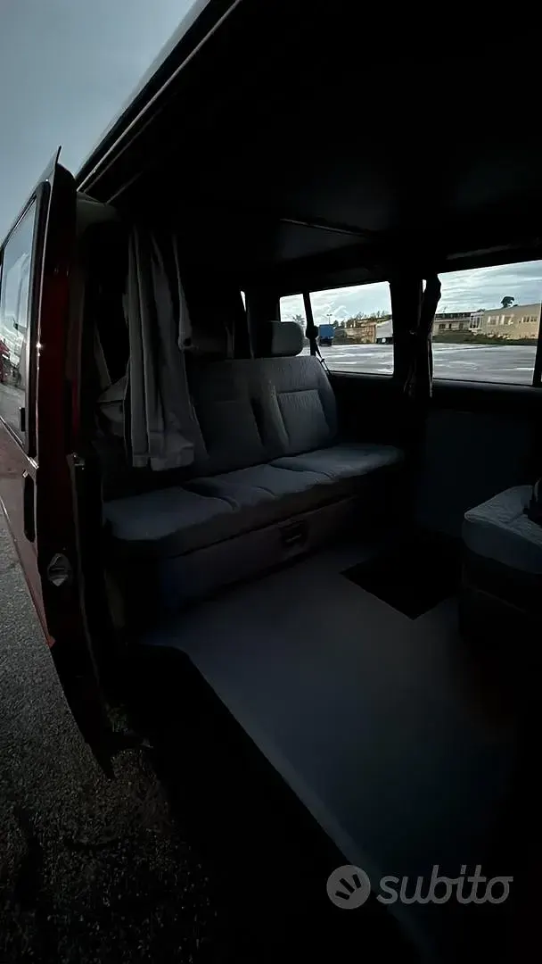 Usata VW Multivan 150 CV (110 kW) 1991 Rosso Monovolume
